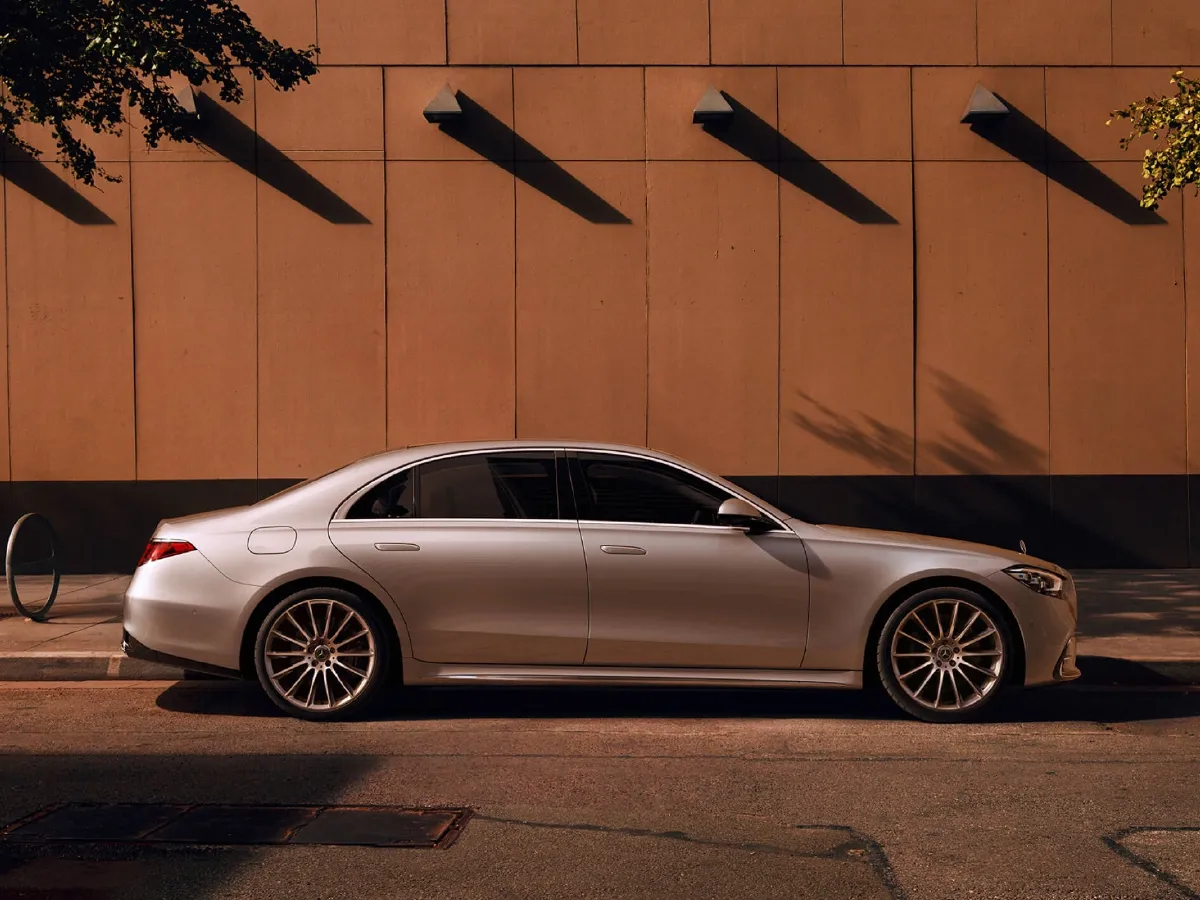 Mercedes-Benz S Class,autocango,china used car exporter,china ev exporter,chinese used car exporter,chinese used ev exporter