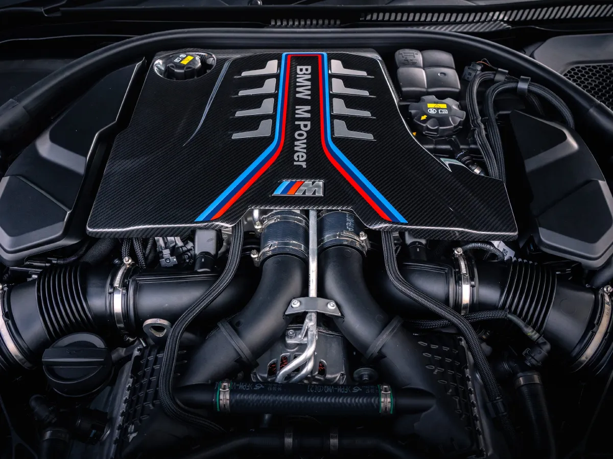 2012 BMW M5 4.4T 560HP V8 7DCT,autocango,china used car exporter,china ev exporter,chinese used car exporter,chinese used ev exporter