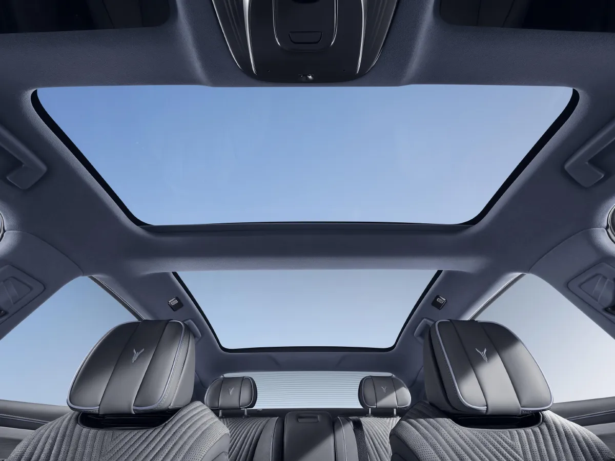 Voyah ZhuiGuang,autocango,china used car exporter,china ev exporter,chinese used car exporter,chinese used ev exporter