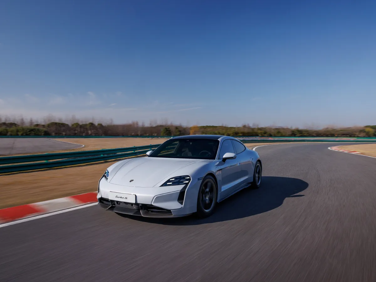 Porsche Taycan,autocango,china used car exporter,china ev exporter,chinese used car exporter,chinese used ev exporter Porsche Taycan,autocango,china used car exporter,china ev exporter,chinese used car exporter,chinese used ev exporter