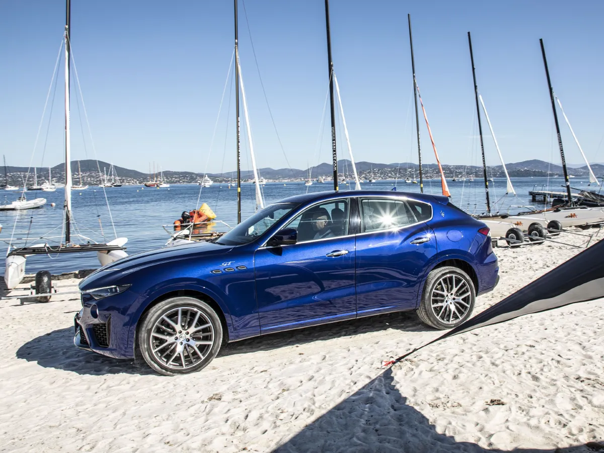 Maserati Levante,autocango,china used car exporter,china ev exporter,chinese used car exporter,chinese used ev exporter