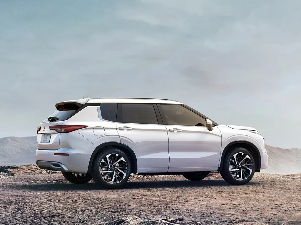 Mitsubishi Outlander,autocango,china used car exporter,china ev exporter,chinese used car exporter,chinese used ev exporter