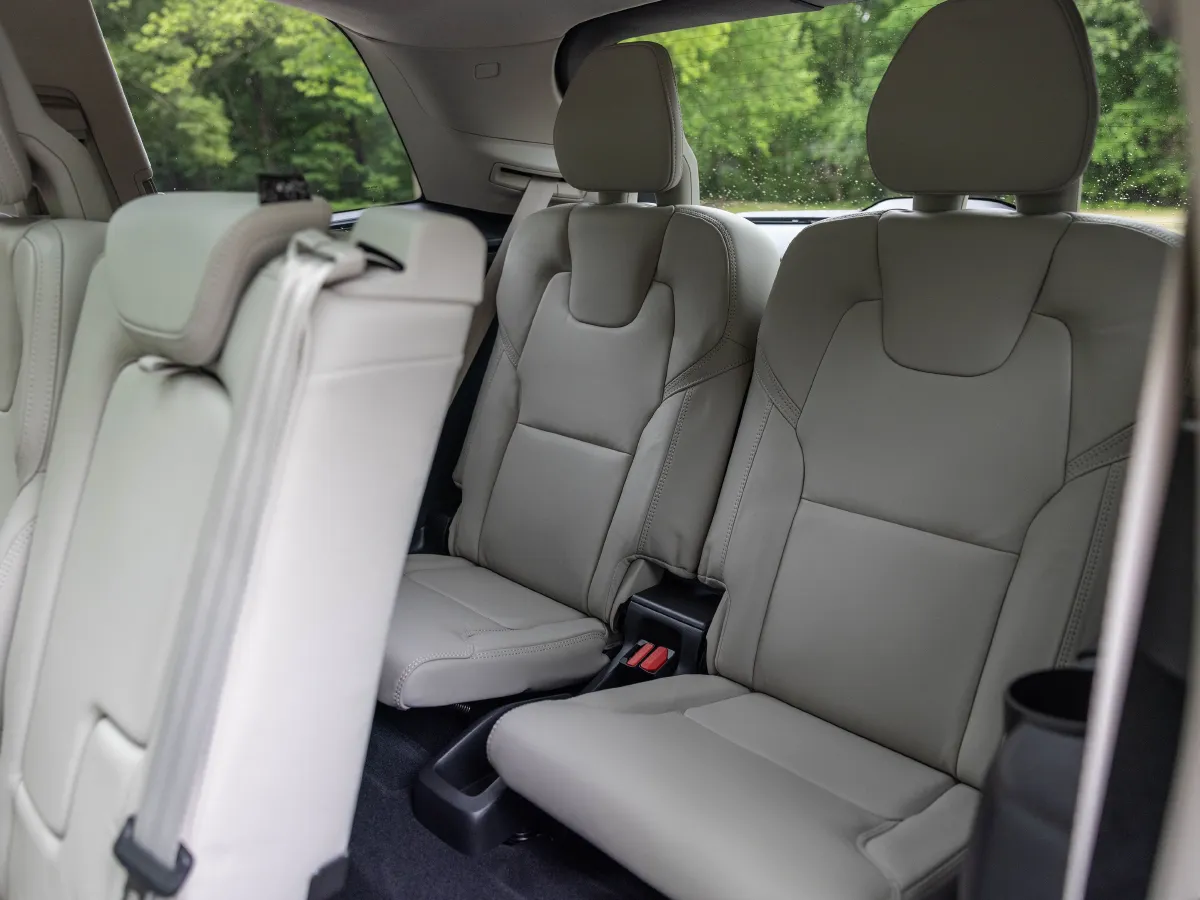 Volvo XC90 PHEV,autocango,china used car exporter,china ev exporter,chinese used car exporter,chinese used ev exporter Volvo XC90 PHEV,autocango,china used car exporter,china ev exporter,chinese used car exporter,chinese used ev exporter