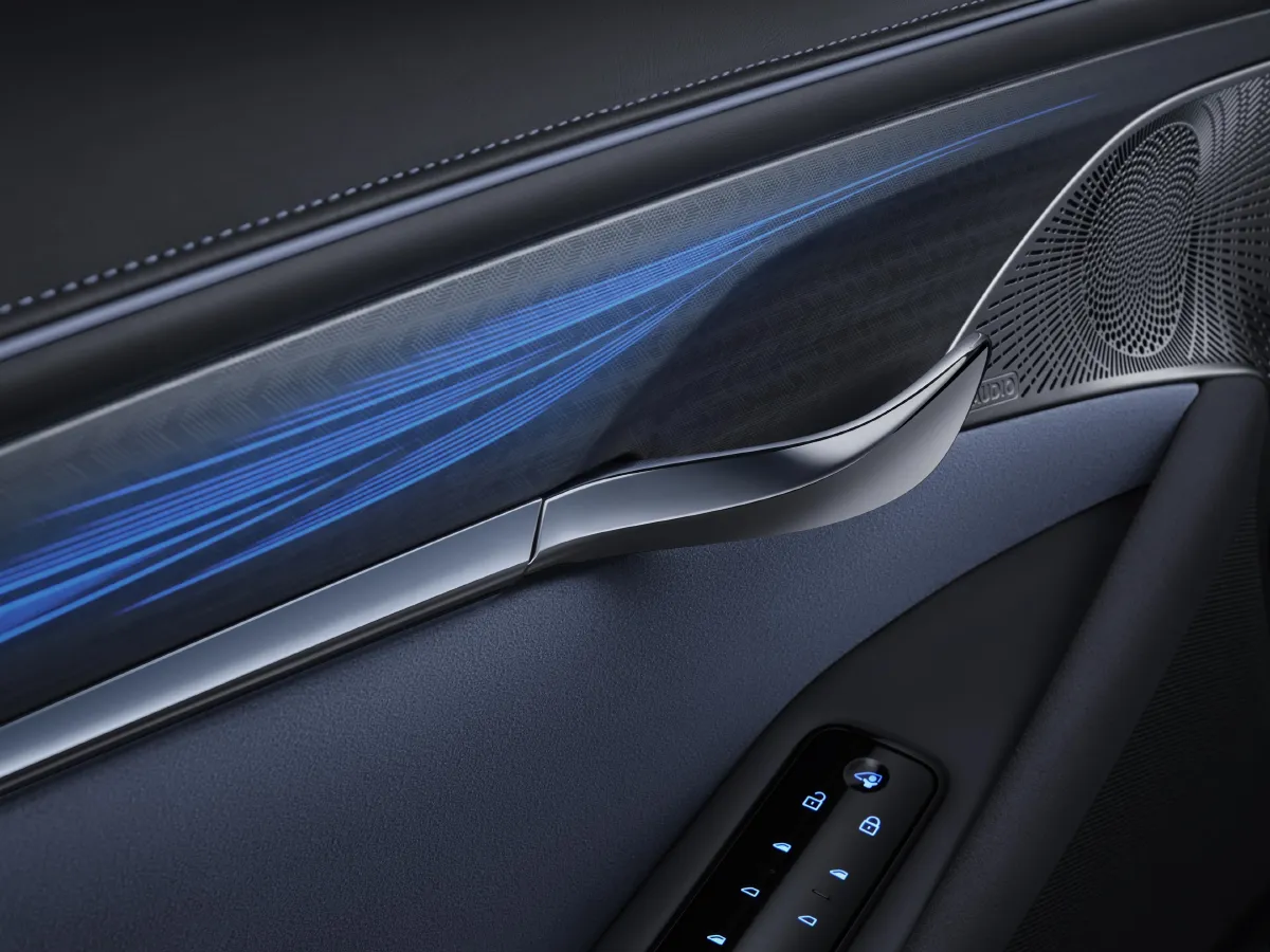 Voyah ZhuiGuang,autocango,china used car exporter,china ev exporter,chinese used car exporter,chinese used ev exporter