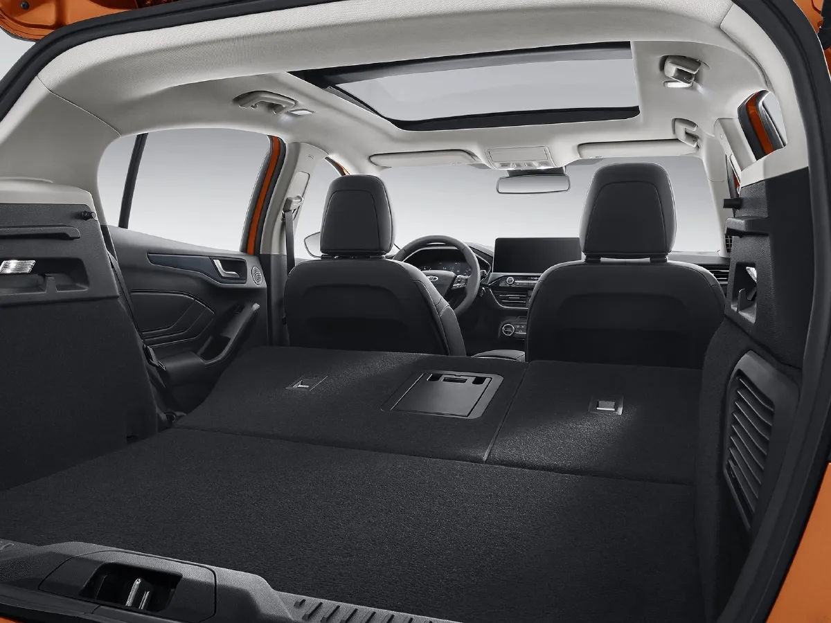 Ford Focus Active,autocango,china used car exporter,china ev exporter,chinese used car exporter,chinese used ev exporter