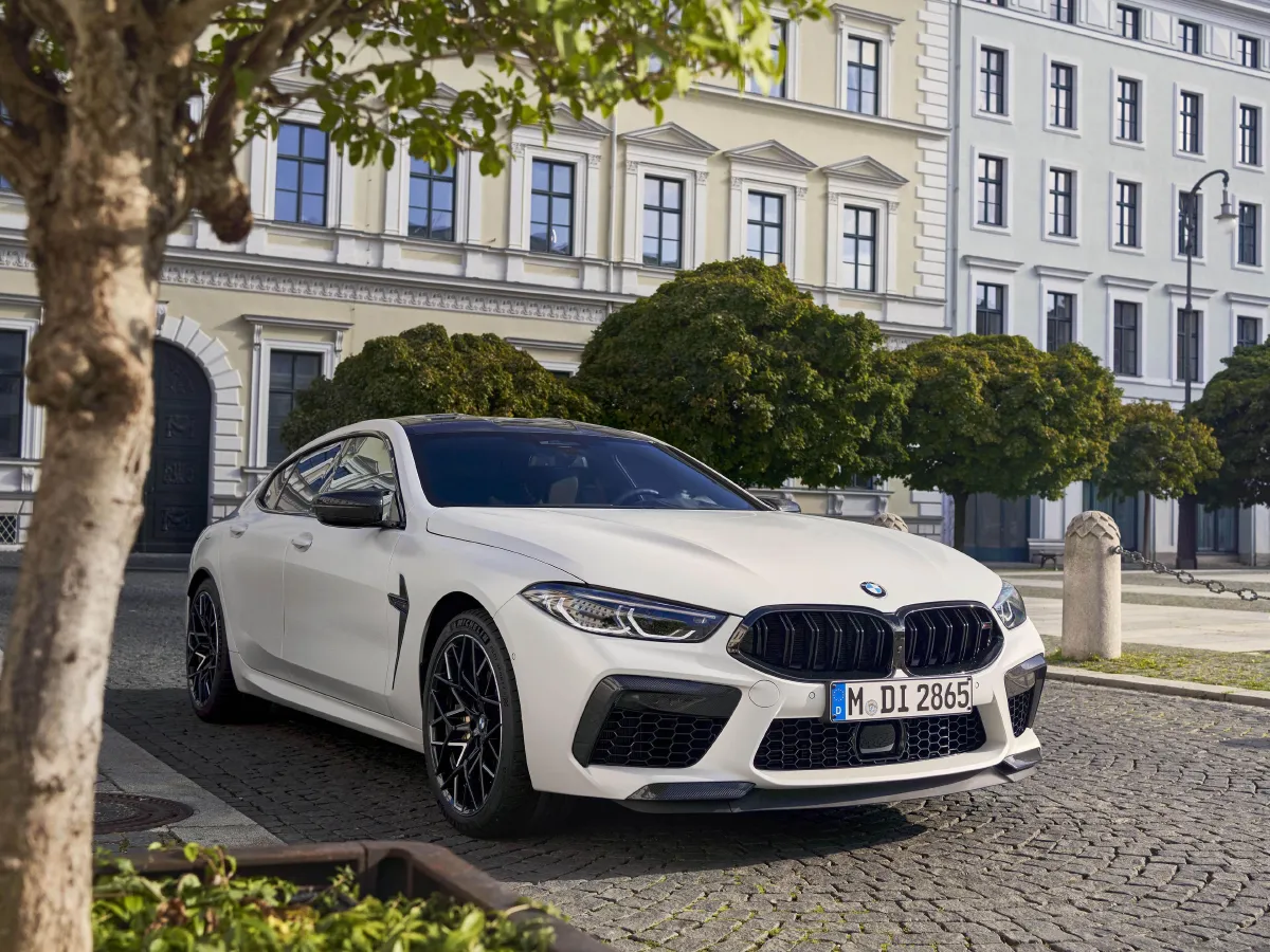 BMW M8,autocango,china used car exporter,china ev exporter,chinese used car exporter,chinese used ev exporter