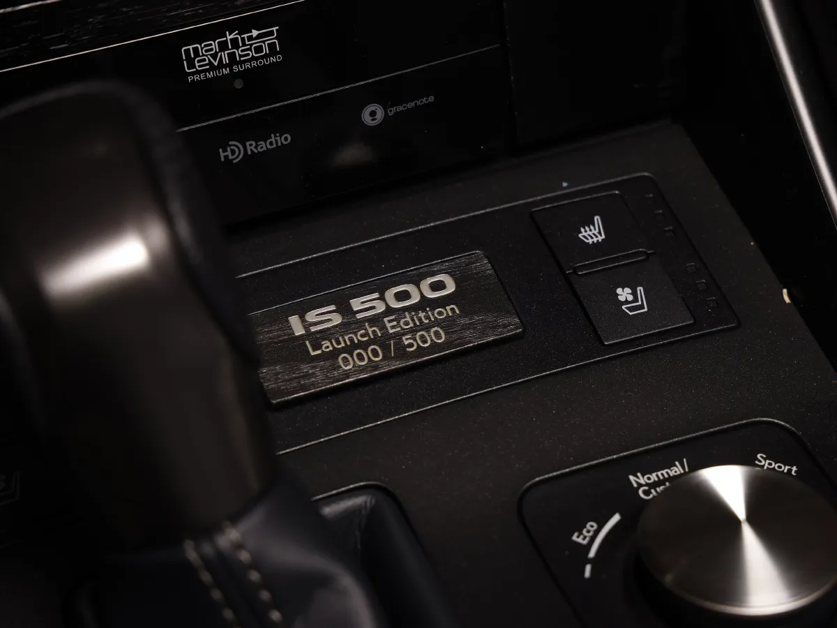 Lexus IS,autocango,china used car exporter,china ev exporter,chinese used car exporter,chinese used ev exporter