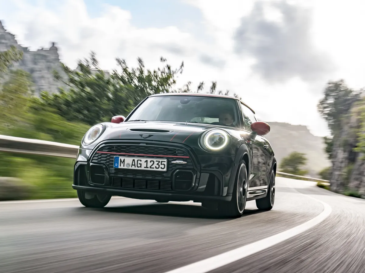 MINI JCW,autocango,china used car exporter,china ev exporter,chinese used car exporter,chinese used ev exporter