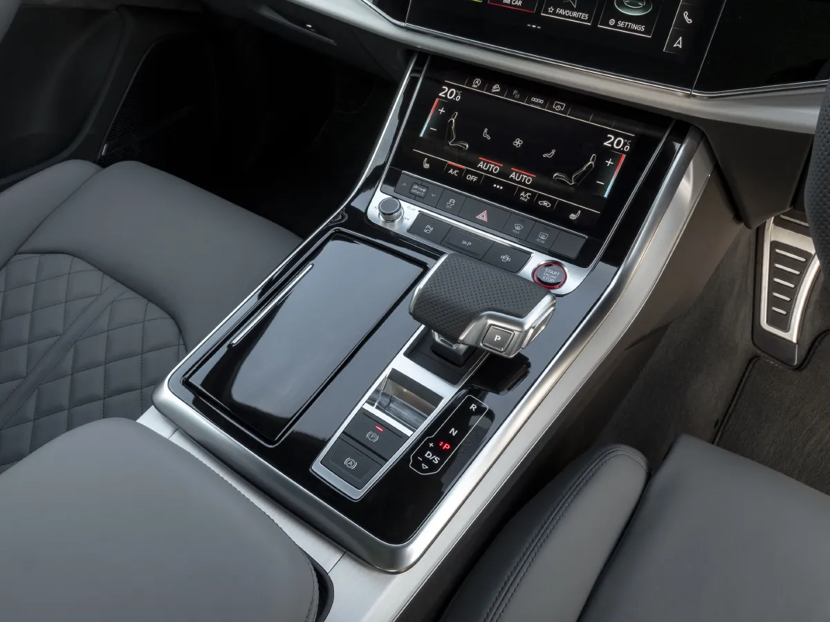 Audi SQ7,autocango,china used car exporter,china ev exporter,chinese used car exporter,chinese used ev exporter