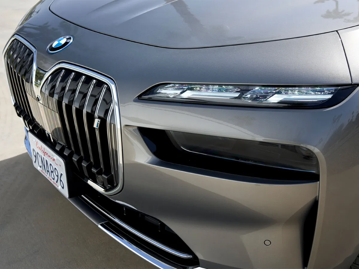 BMW i7,autocango,china used car exporter,china ev exporter,chinese used car exporter,chinese used ev exporter