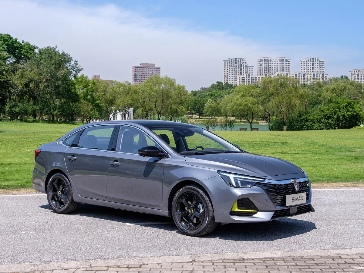 Roewe i6 MAX,autocango,china used car exporter,china ev exporter,chinese used car exporter,chinese used ev exporter