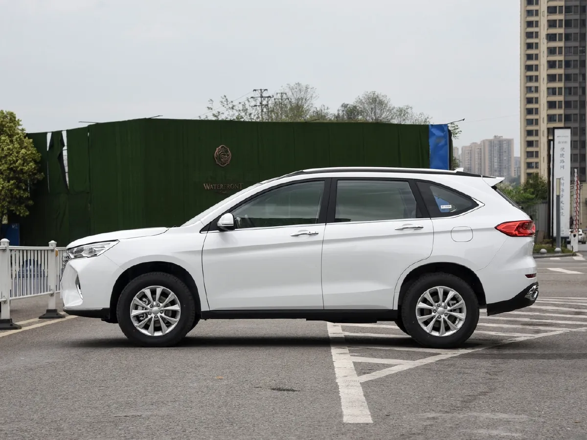 Haval M6,autocango,china used car exporter,china ev exporter,chinese used car exporter,chinese used ev exporter