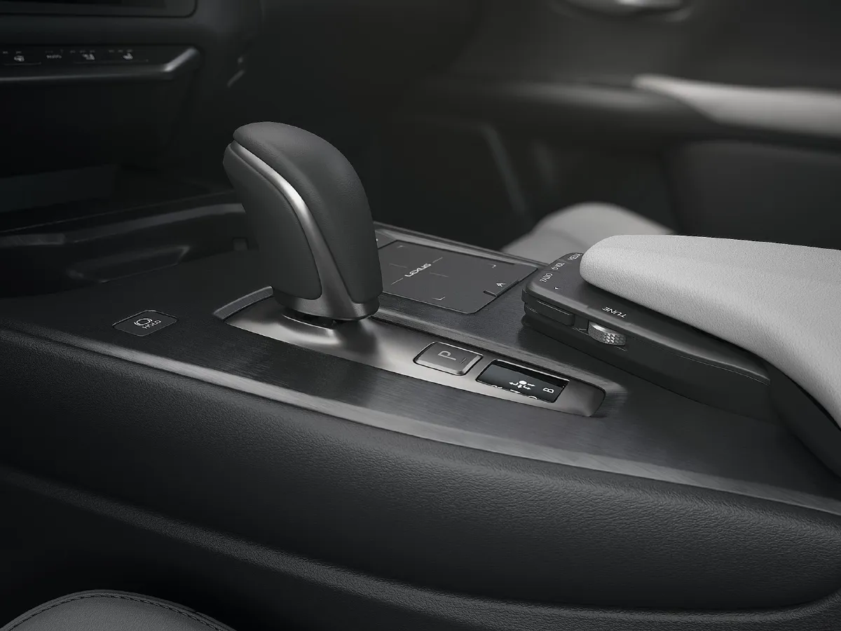 Lexus UX,autocango,china used car exporter,china ev exporter,chinese used car exporter,chinese used ev exporter