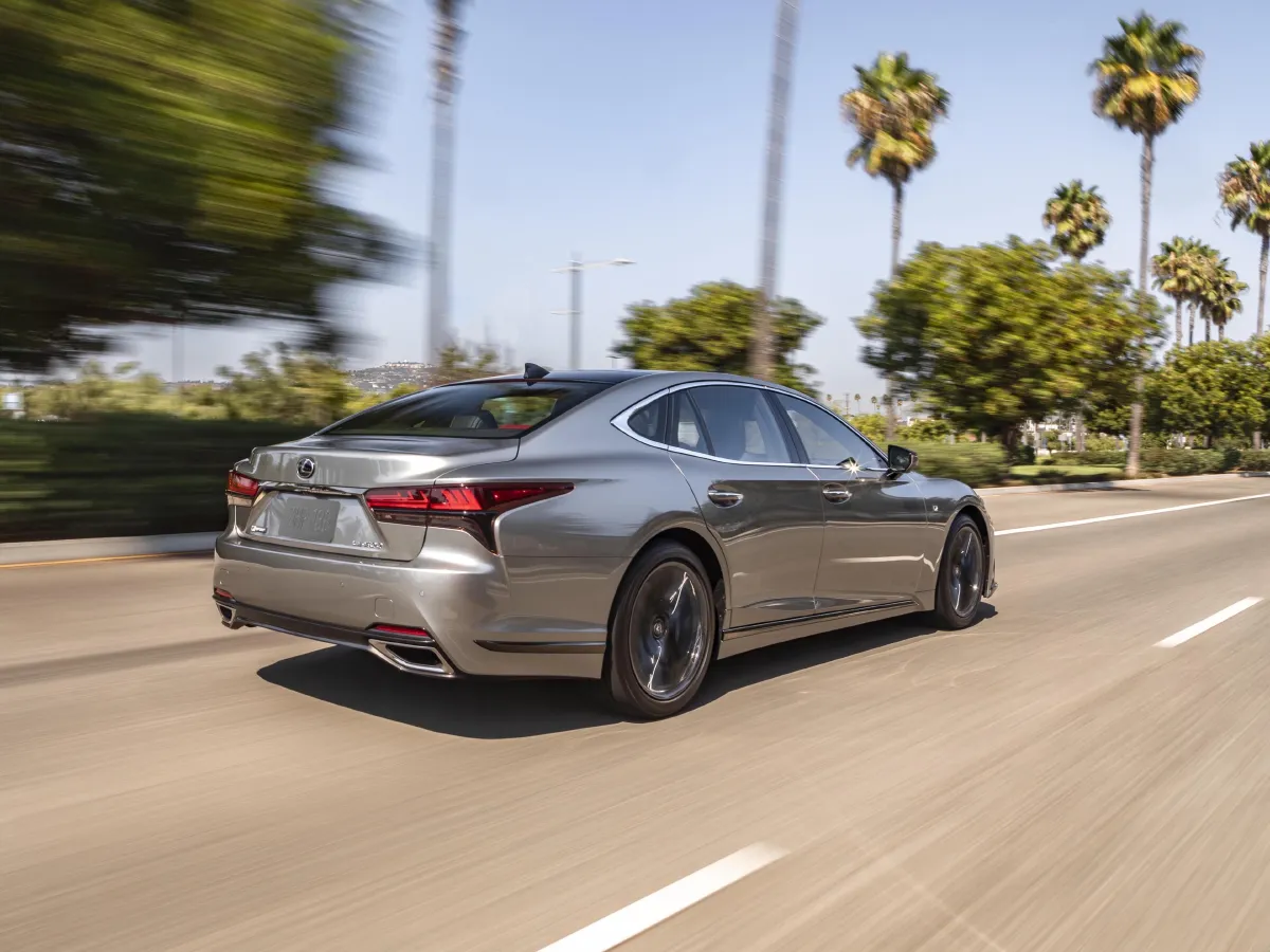 2020 Lexus LS 3.5L 299HP V6 E-CVT Hybrid,autocango,china used car exporter,china ev exporter,chinese used car exporter,chinese used ev exporter