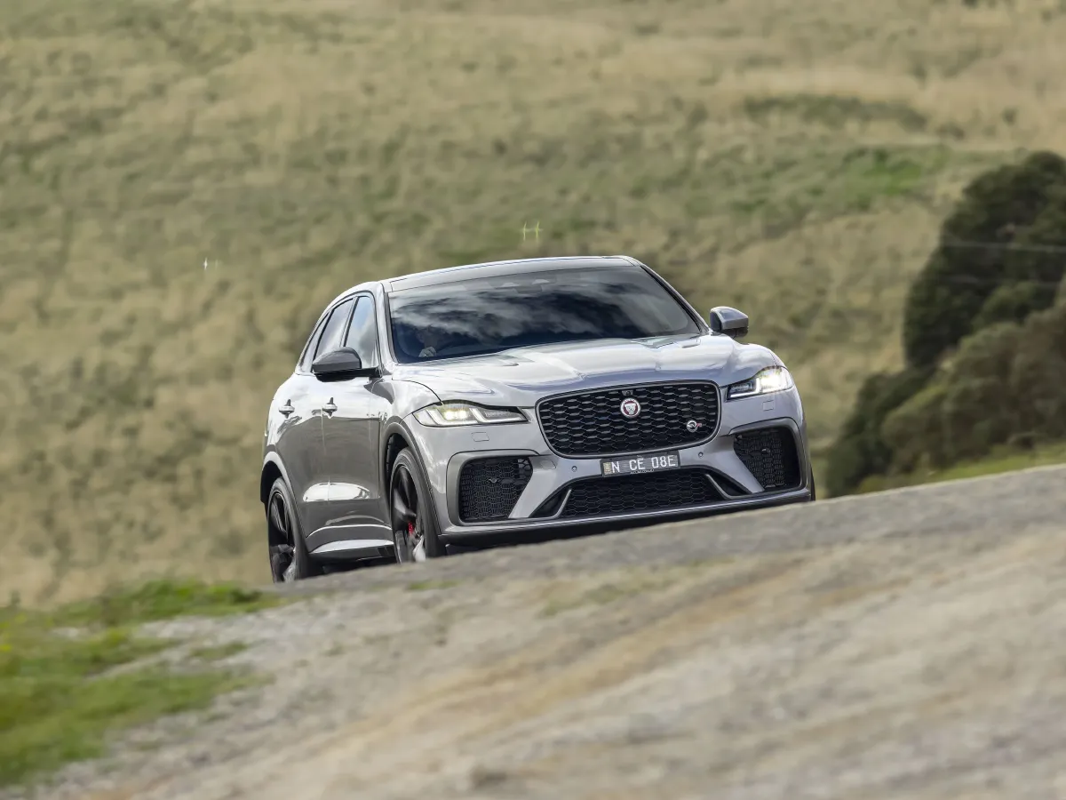 Jaguar F-PACE,autocango,china used car exporter,china ev exporter,chinese used car exporter,chinese used ev exporter