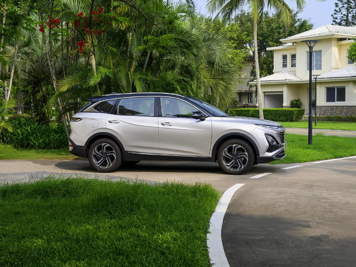 2025 Bestune T90 2.0T 252HP L4 8AT,autocango,china used car exporter,china ev exporter,chinese used car exporter,chinese used ev exporter