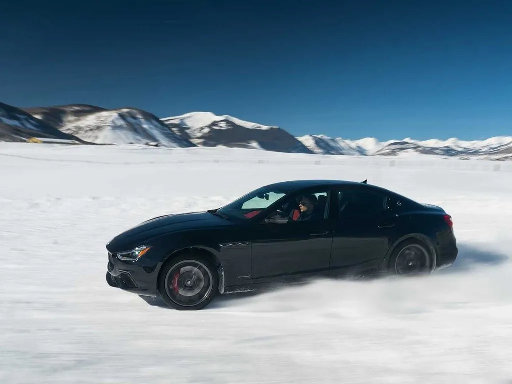 Maserati Ghibli,autocango,china used car exporter,china ev exporter,chinese used car exporter,chinese used ev exporter