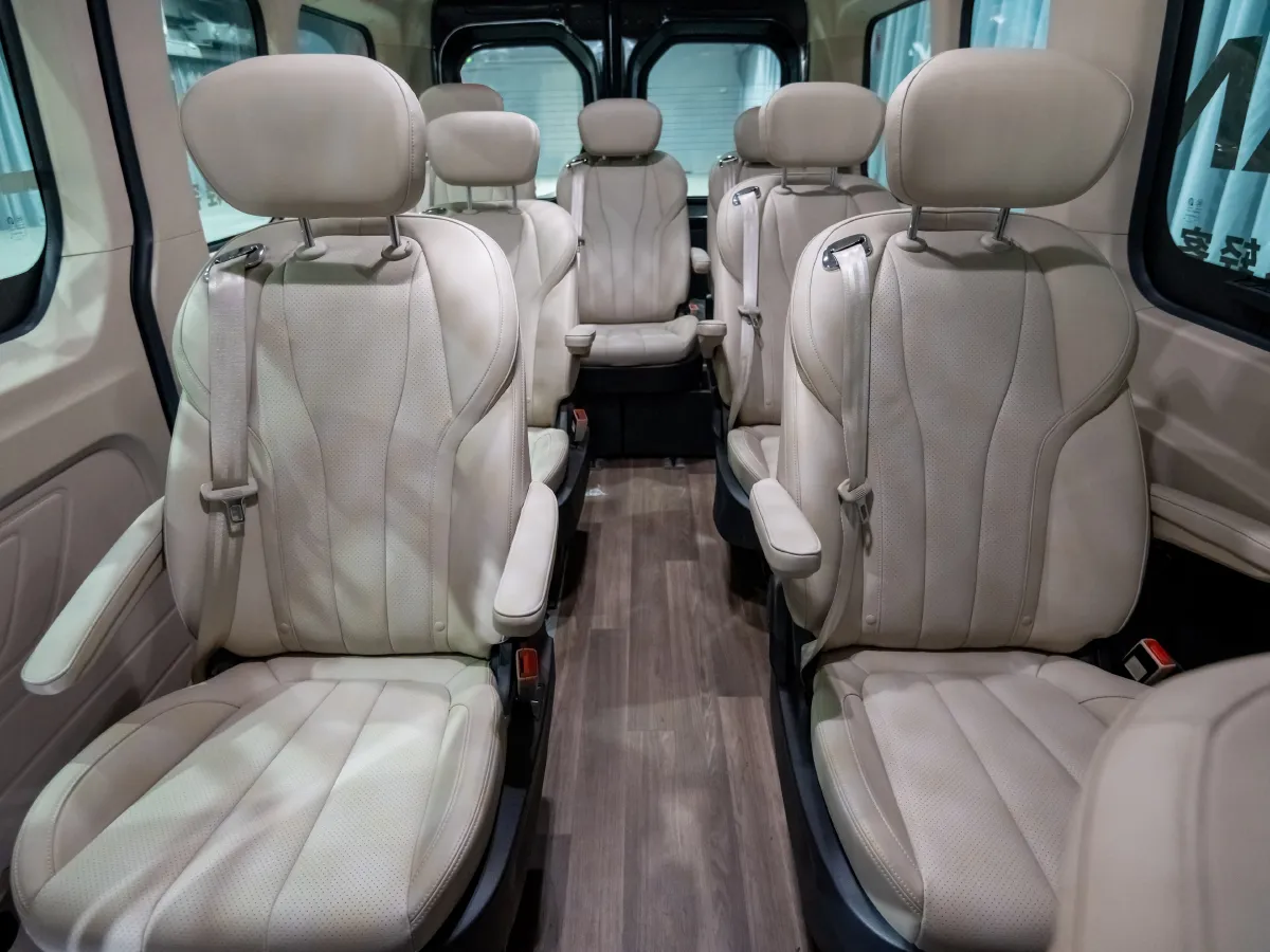 MAXUS XinTu V90,autocango,china used car exporter,china ev exporter,chinese used car exporter,chinese used ev exporter