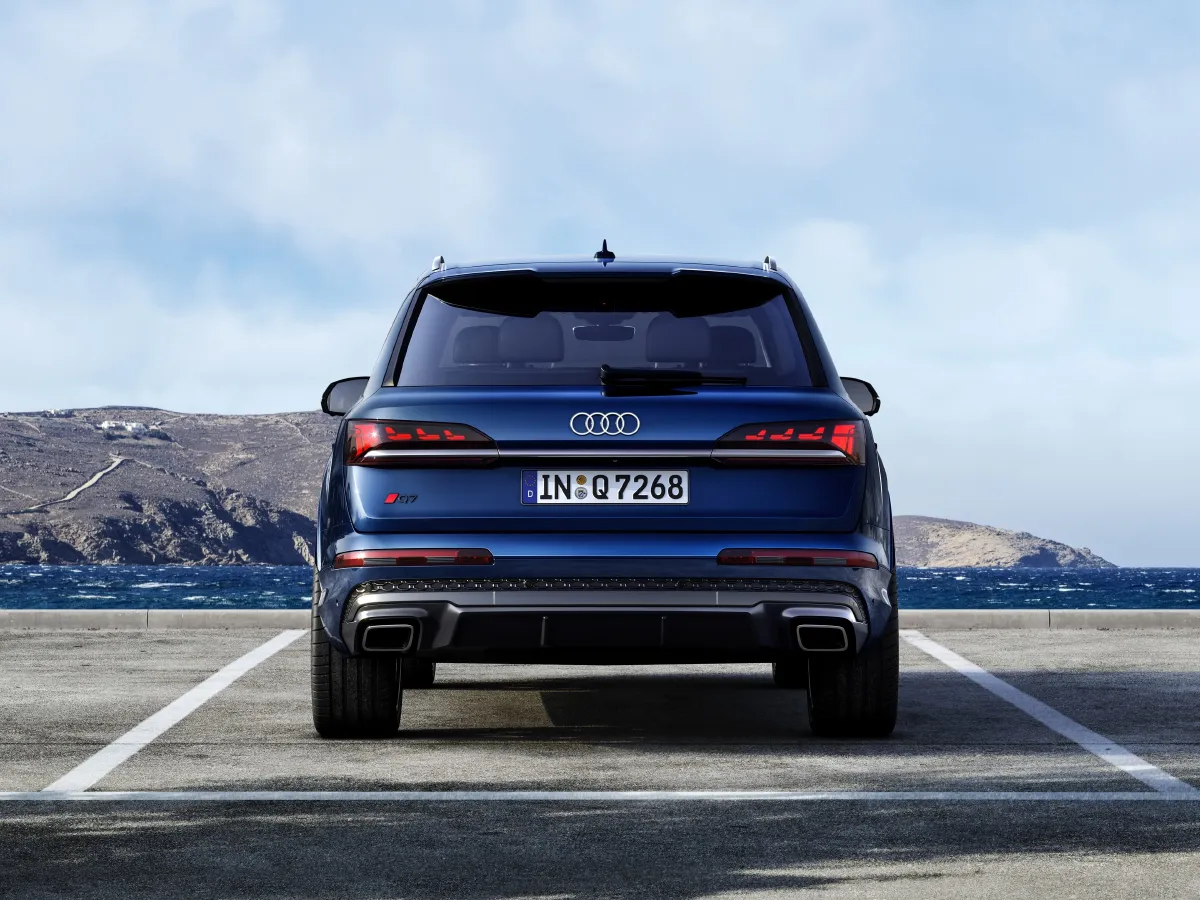 Audi Q7,autocango,china used car exporter,china ev exporter,chinese used car exporter,chinese used ev exporter