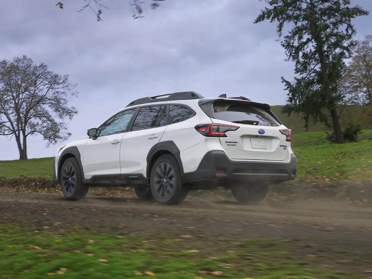 Subaru Outback,autocango,china used car exporter,china ev exporter,chinese used car exporter,chinese used ev exporter