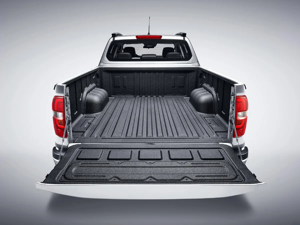 ChangAn Kaicene KaiCheng F70,autocango,china used car exporter,china ev exporter,chinese used car exporter,chinese used ev exporter