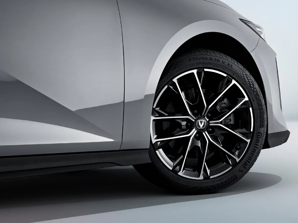 ChangAn UNI-V iDD,autocango,china used car exporter,china ev exporter,chinese used car exporter,chinese used ev exporter ChangAn UNI-V iDD,autocango,china used car exporter,china ev exporter,chinese used car exporter,chinese used ev exporter