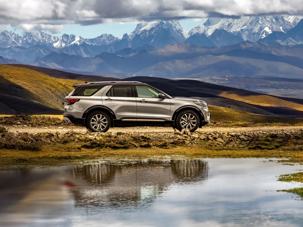 Ford Explorer,autocango,china used car exporter,china ev exporter,chinese used car exporter,chinese used ev exporter