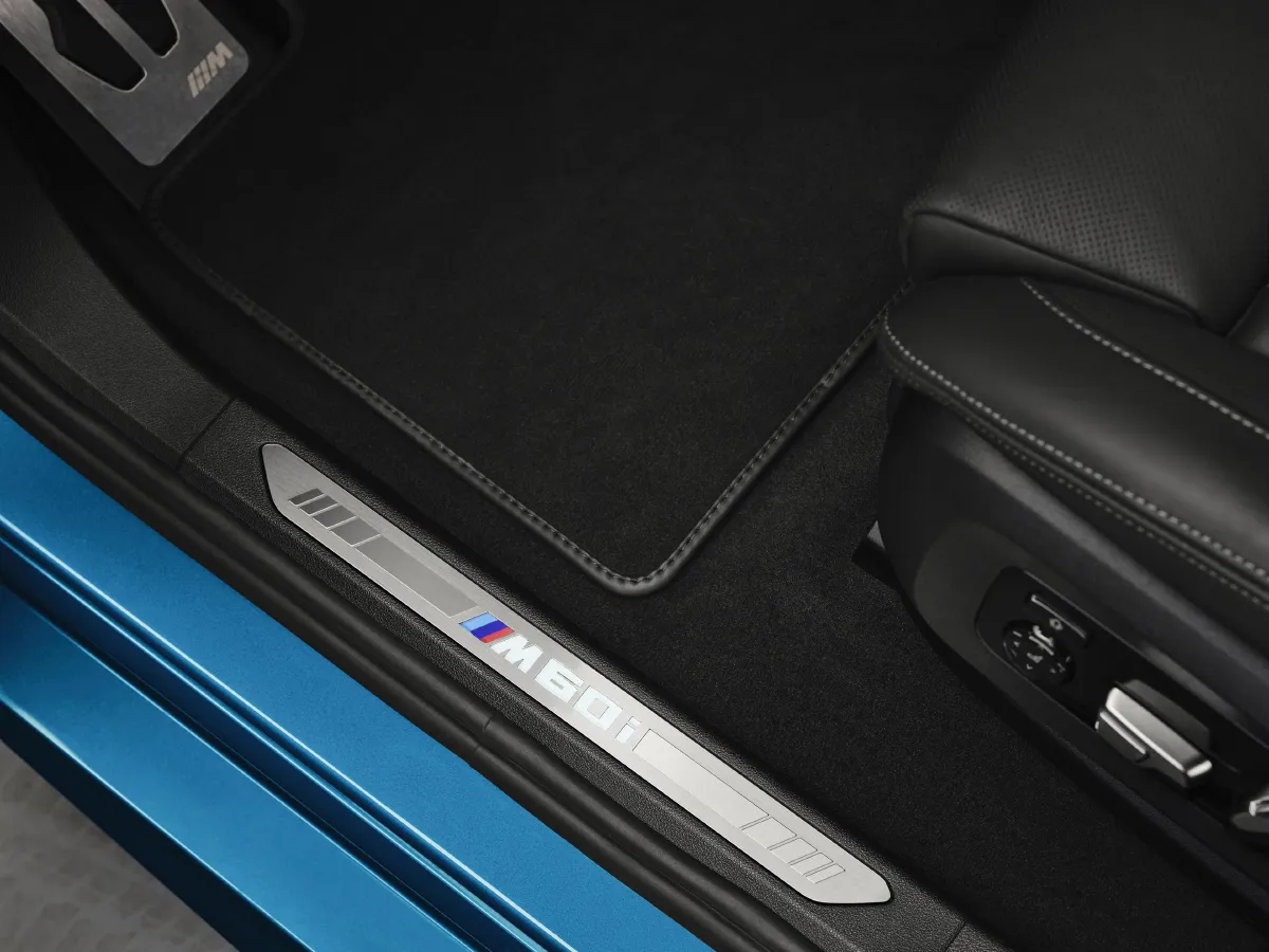 BMW X6,autocango,china used car exporter,china ev exporter,chinese used car exporter,chinese used ev exporter