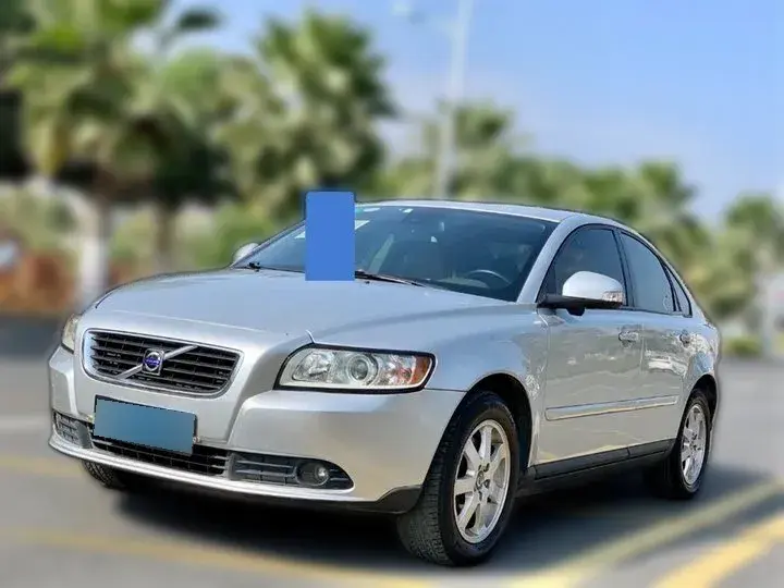 2010 Volvo S40 2.0L 141HP L4 6DCT