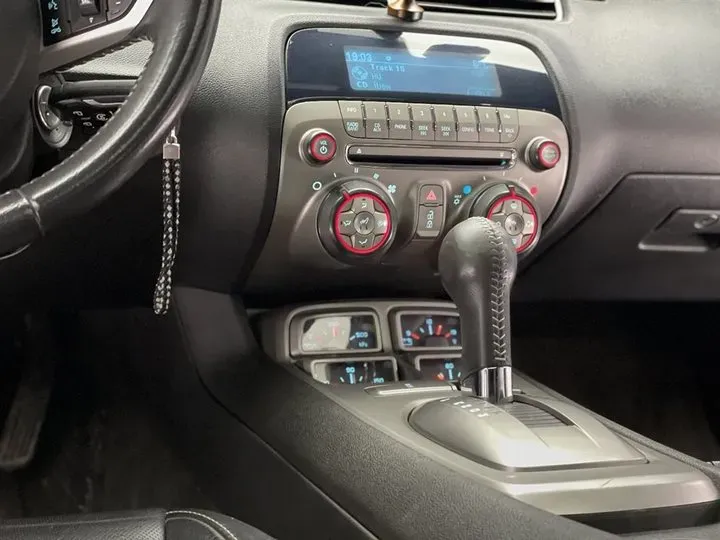 2011 Chevrolet Camaro 3.6L 292HP V6 6AT,autocango,china used car exporter,china ev exporter,chinese used car exporter,chinese used ev exporter