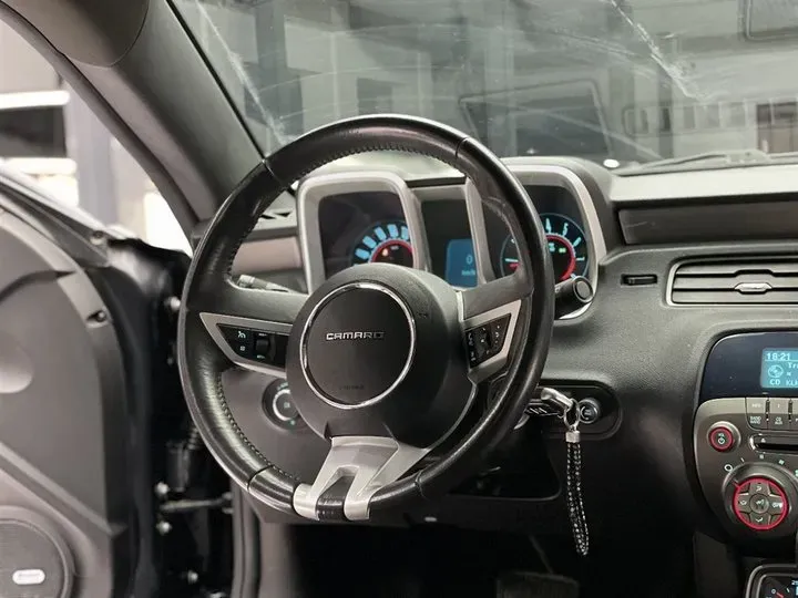 2011 Chevrolet Camaro 3.6L 292HP V6 6AT,autocango,china used car exporter,china ev exporter,chinese used car exporter,chinese used ev exporter