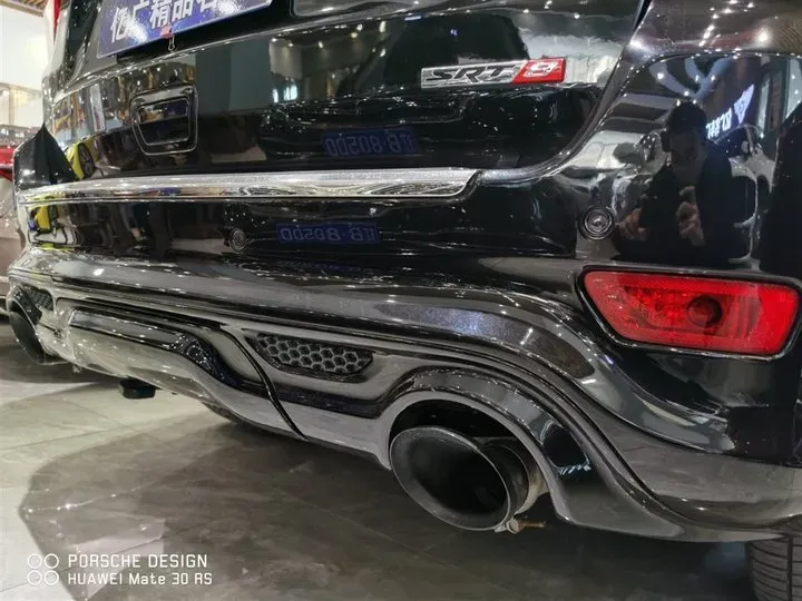 2013 Jeep Grand Cherokee SRT 6.4L 468HP V8 5AT,autocango,china used car exporter,china ev exporter,chinese used car exporter,chinese used ev exporter