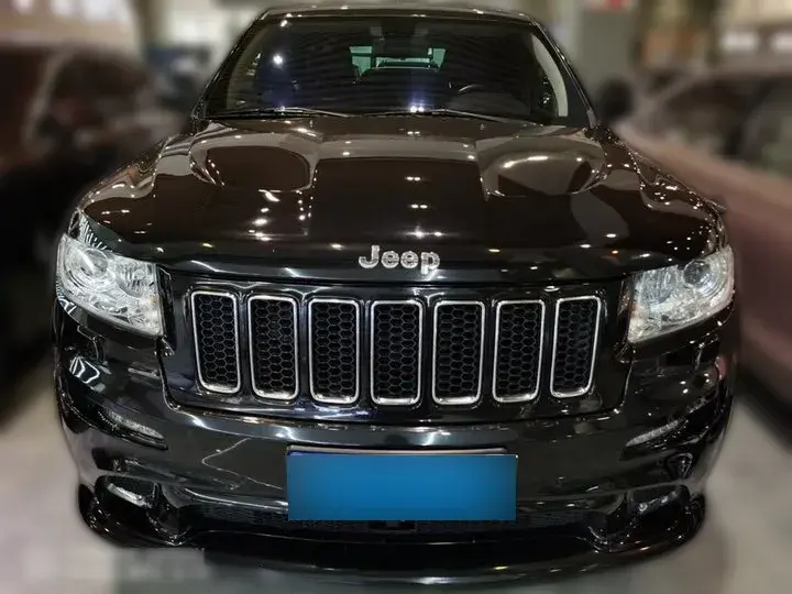 2013 Jeep Grand Cherokee SRT 6.4L 468HP V8 5AT