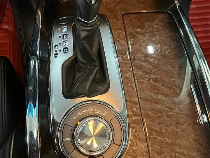 2013 Infiniti QX80 5.6L 398HP V8 7AT,autocango,china used car exporter,china ev exporter,chinese used car exporter,chinese used ev exporter