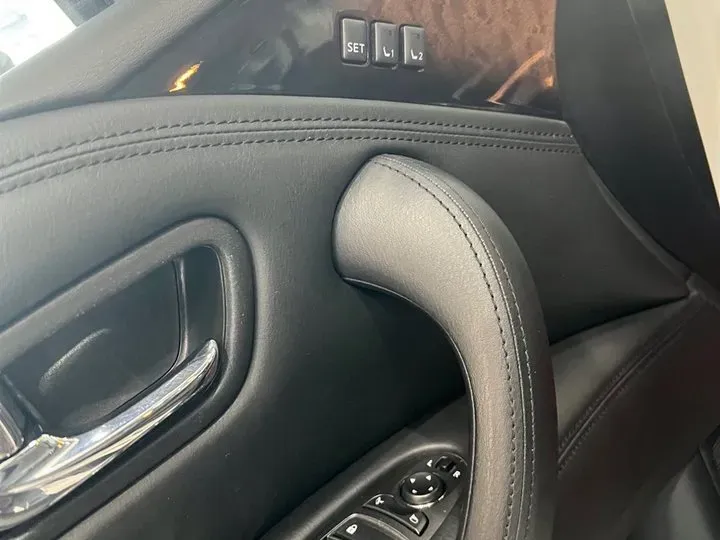 2013 Infiniti QX80 5.6L 398HP V8 7AT,autocango,china used car exporter,china ev exporter,chinese used car exporter,chinese used ev exporter