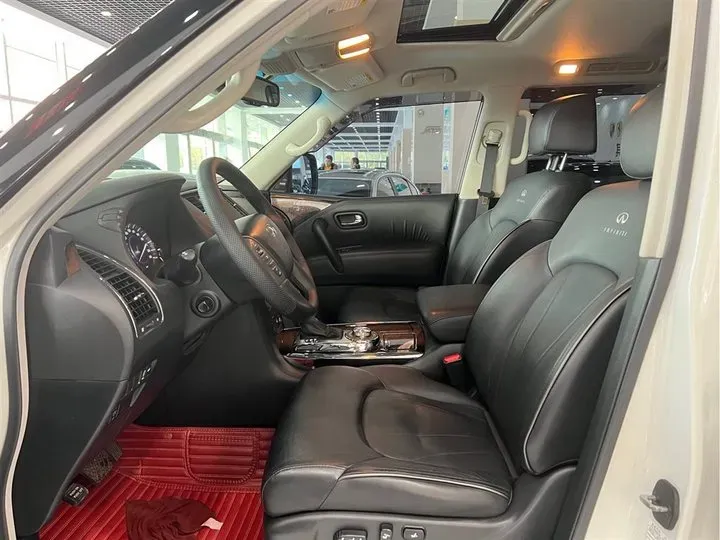 2013 Infiniti QX80 5.6L 398HP V8 7AT,autocango,china used car exporter,china ev exporter,chinese used car exporter,chinese used ev exporter