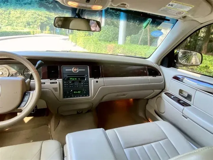 2014 Porsche 918 Spyder 4.6L 608HP V8 7DCT PHEV 6.8KWH,autocango,china used car exporter,china ev exporter,chinese used car exporter,chinese used ev exporter