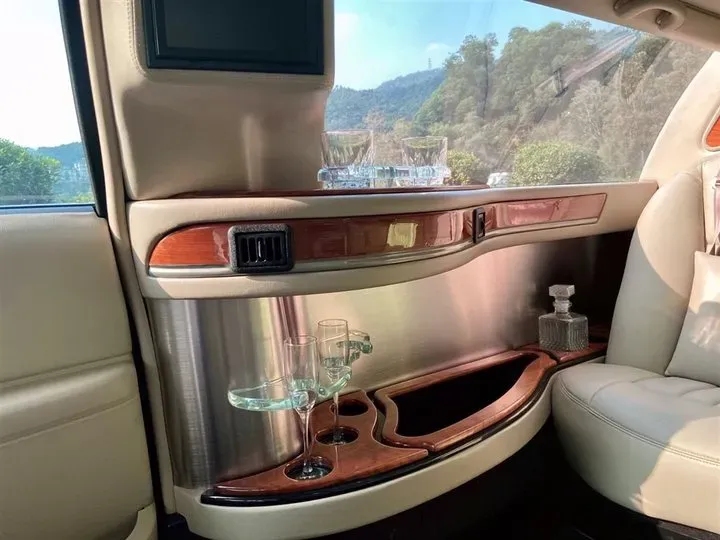 2014 Porsche 918 Spyder 4.6L 608HP V8 7DCT PHEV 6.8KWH,autocango,china used car exporter,china ev exporter,chinese used car exporter,chinese used ev exporter