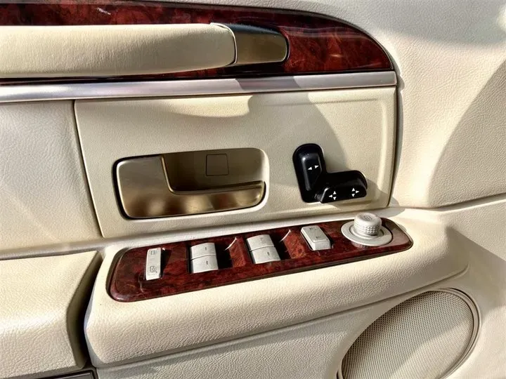 2014 Porsche 918 Spyder 4.6L 608HP V8 7DCT PHEV 6.8KWH,autocango,china used car exporter,china ev exporter,chinese used car exporter,chinese used ev exporter