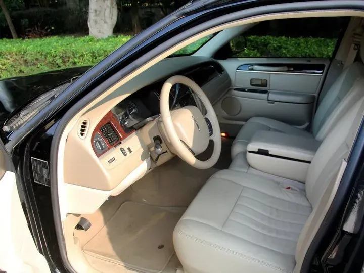 2014 Porsche 918 Spyder 4.6L 608HP V8 7DCT PHEV 6.8KWH,autocango,china used car exporter,china ev exporter,chinese used car exporter,chinese used ev exporter