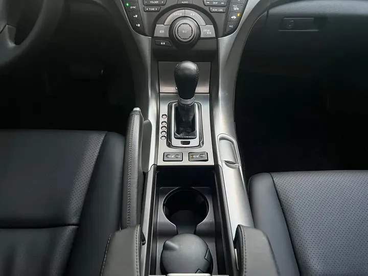 2010 Acura TL 3.5L 285HP V6 5AT,autocango,china used car exporter,china ev exporter,chinese used car exporter,chinese used ev exporter