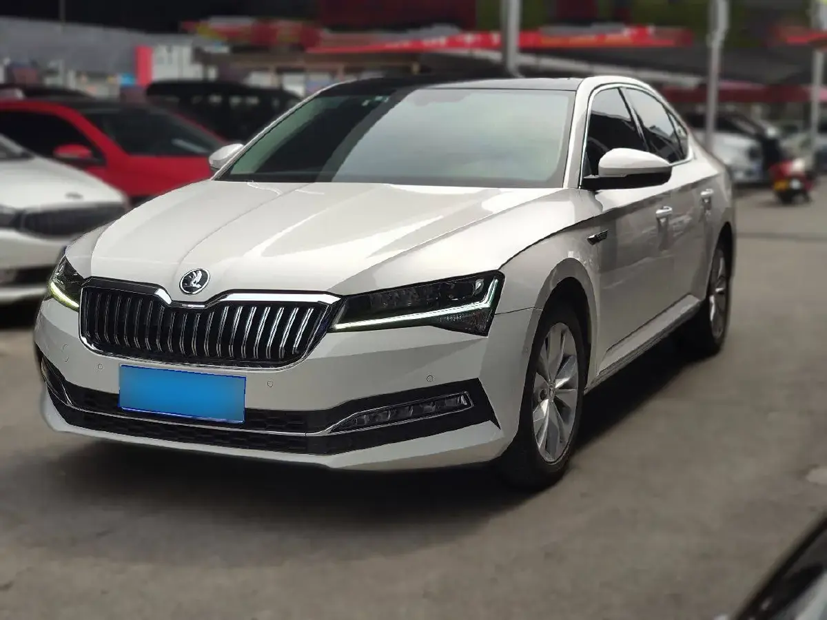 2019 Skoda Superb 1.4T 150HP L4 7DCT