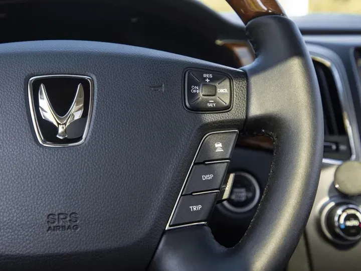 2009 Hyundai Equus 3.8L 290HP V6 6AT,autocango,china used car exporter,china ev exporter,chinese used car exporter,chinese used ev exporter