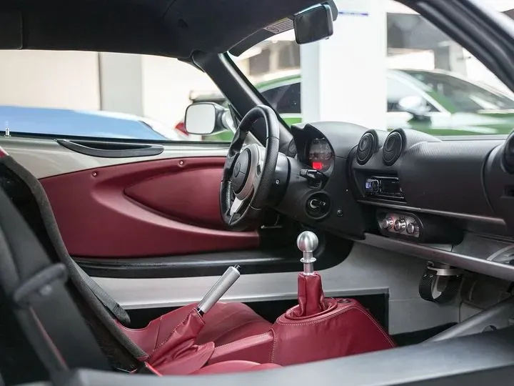 2011 Lotus Elise 1.8L 192HP L4 6MT,autocango,china used car exporter,china ev exporter,chinese used car exporter,chinese used ev exporter