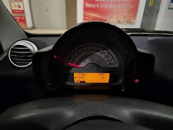 2013 Smart smart fortwo 1.0L 70HP L3 5AMT,autocango,china used car exporter,china ev exporter,chinese used car exporter,chinese used ev exporter
