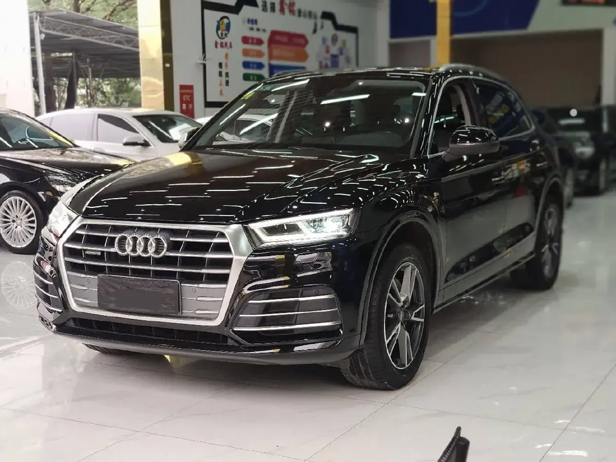 2018 Audi Q5L 2.0T 190HP L4 7DCT