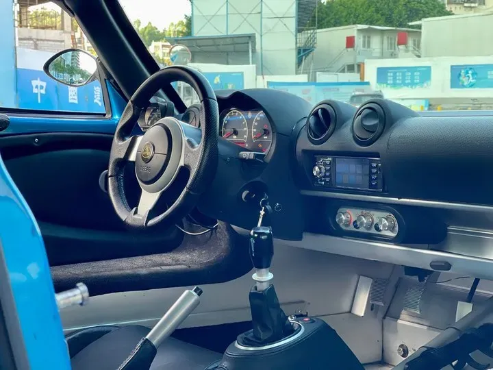 2015 Lotus Elise 1.8T 220HP L4 6MT,autocango,china used car exporter,china ev exporter,chinese used car exporter,chinese used ev exporter