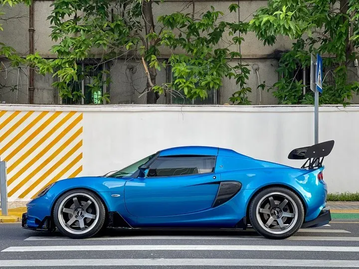 2015 Lotus Elise 1.8T 220HP L4 6MT,autocango,china used car exporter,china ev exporter,chinese used car exporter,chinese used ev exporter