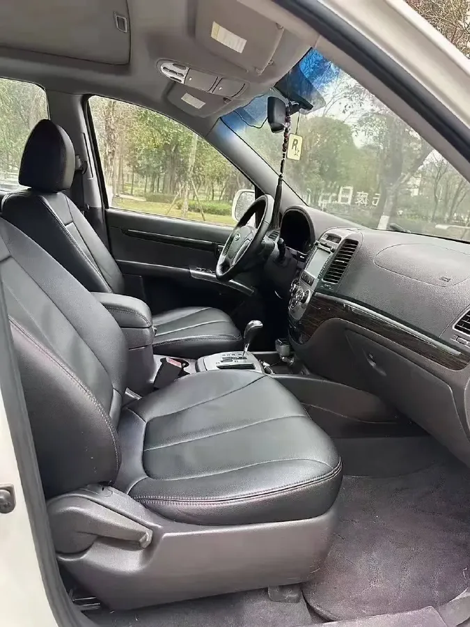 2011 Hyundai Santafe Classic 2.4L 174HP L4 6AT,autocango,china used car exporter,china ev exporter,chinese used car exporter,chinese used ev exporter