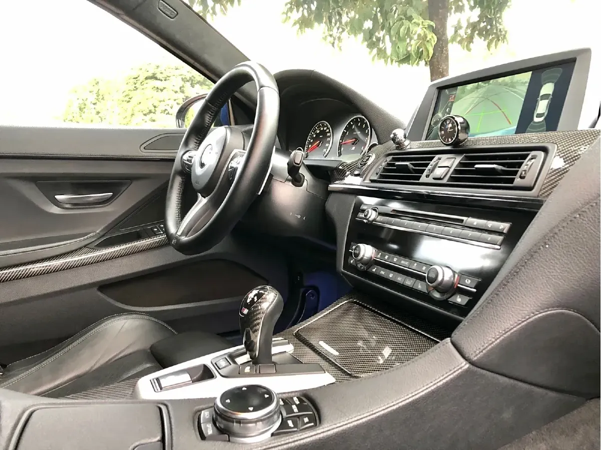 2013 BMW M6 4.4T 560HP V8 7DCT,autocango,china used car exporter,china ev exporter,chinese used car exporter,chinese used ev exporter